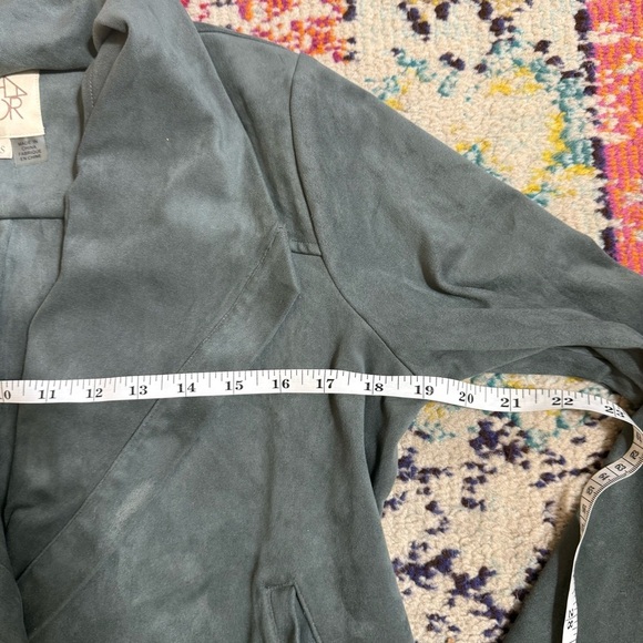 Chaser Faux Suede Long Sleeve Draped Open Front Jacket Gray Size S - Picture 4 of 8